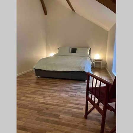 « Au 33 » Lejlighed Charleville-Mézières Eksteriør billede